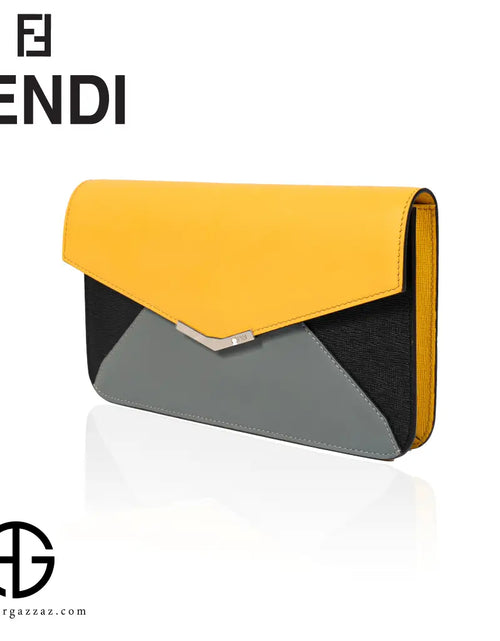 تحميل الصورة إلى عارض المعرض، Fendi Tricolor Leather Envelope Clutch
