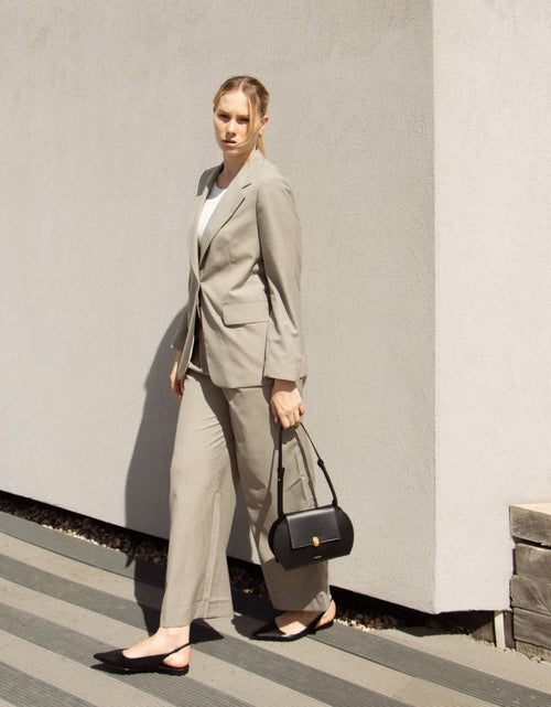 Load image into Gallery viewer, Noir
