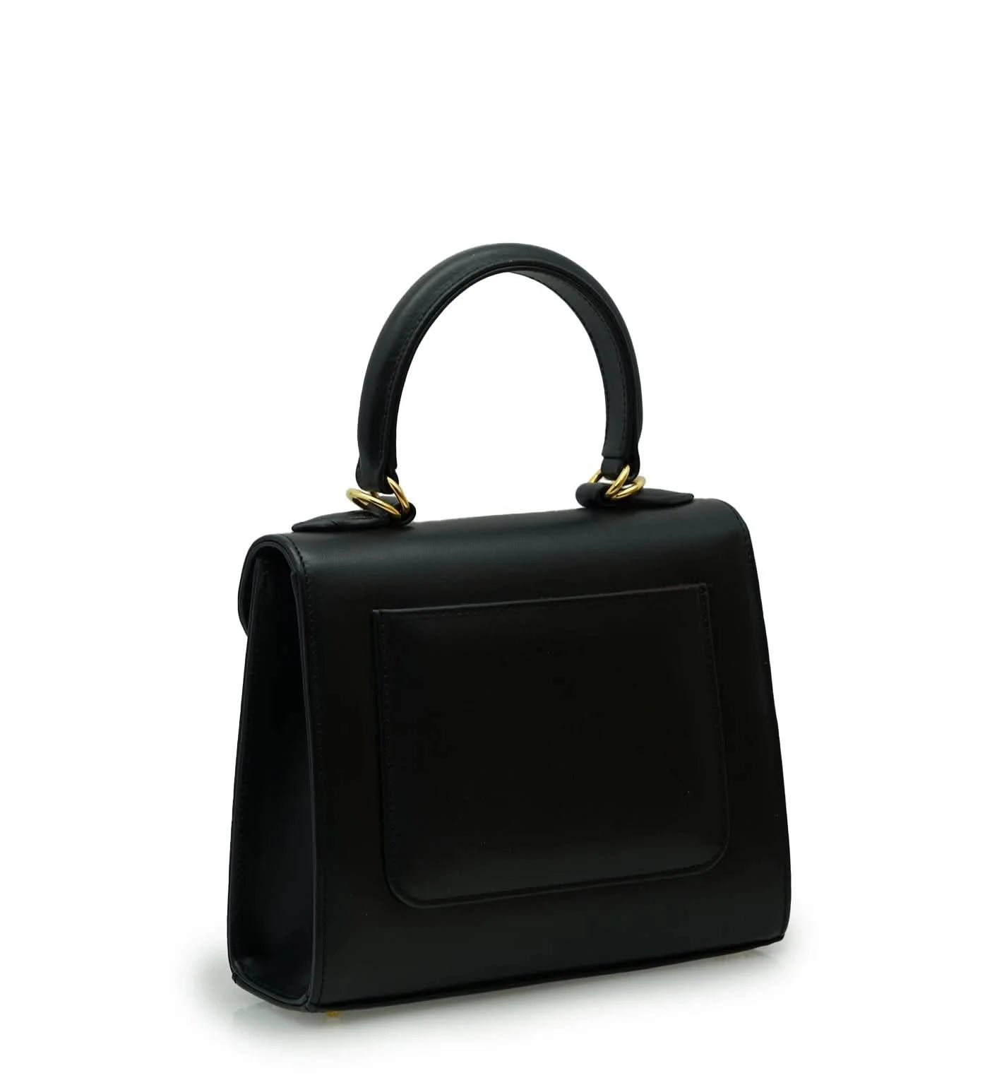 حقيبة يد صغيرة من الجلد الأسود الماسي للسيدة الأولى