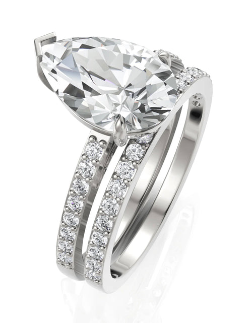 Load image into Gallery viewer, 3.44CT Pear Lab Diamond Bridal Set Ring
