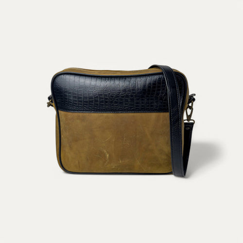 تحميل الصورة إلى عارض المعرض، Adler Messenger Bag tan
