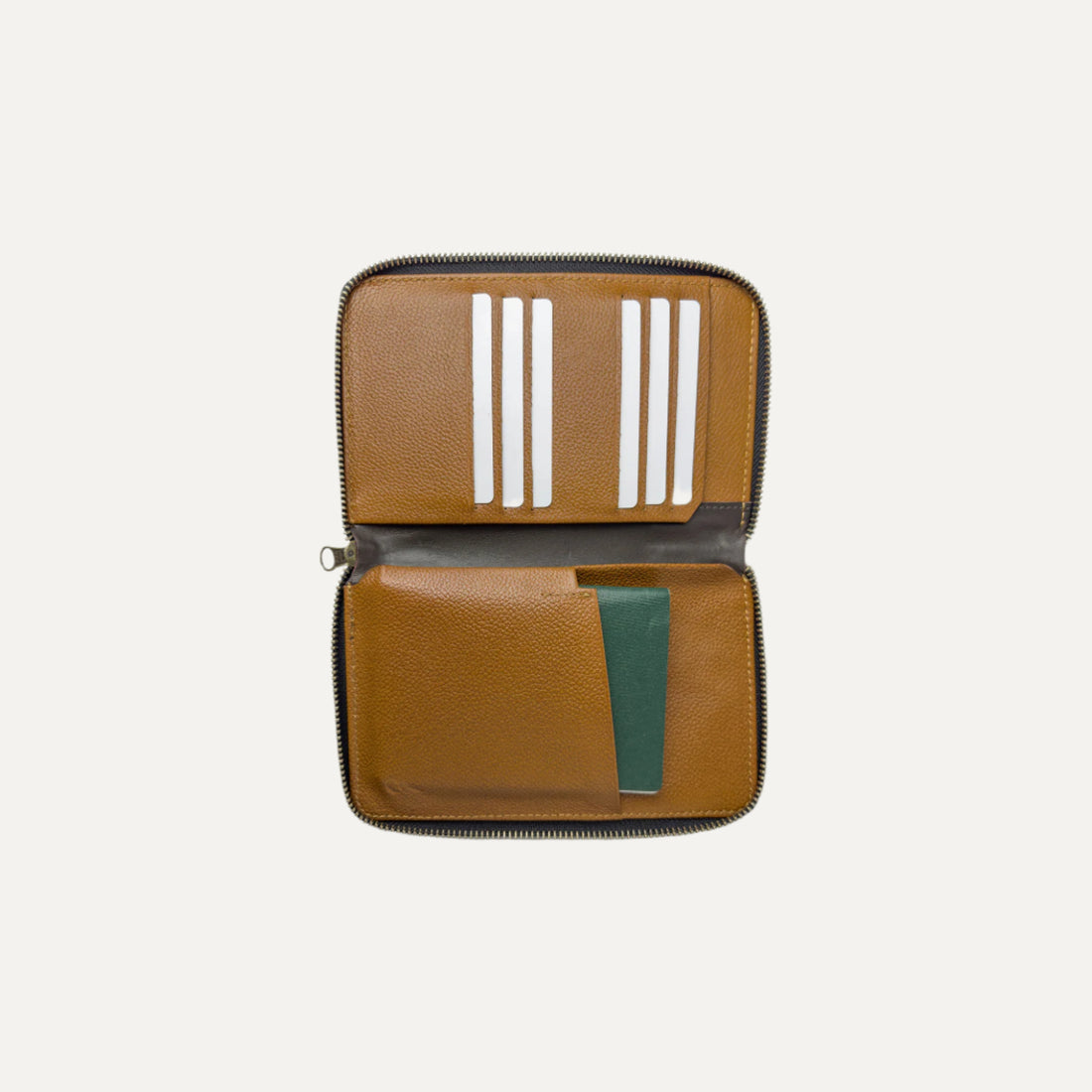 Voyager Passport Folio tan