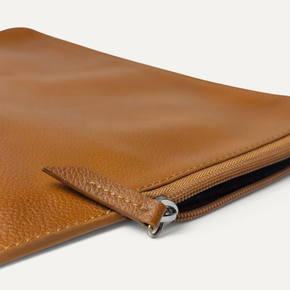 حقيبة Aegis Slim Laptop Folio
