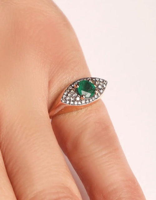 Load image into Gallery viewer, Emerald Eye Ring
