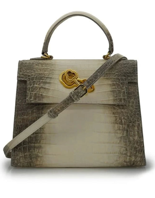 تحميل الصورة إلى عارض المعرض، حقيبة ليدي كاردينال تايم كيز هيمالايا من الجلد البيج المنقوش بنقشة جلد التمساح
