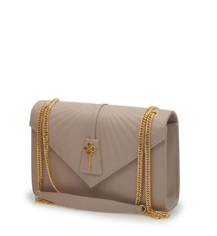 حقيبة Milady من الجلد بلون البودرة MTO