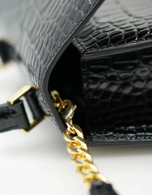 تحميل الصورة إلى عارض المعرض، حقيبة يد ليدي ميلانو من الجلد الأسود المنقوش بنقشة جلد التمساح
