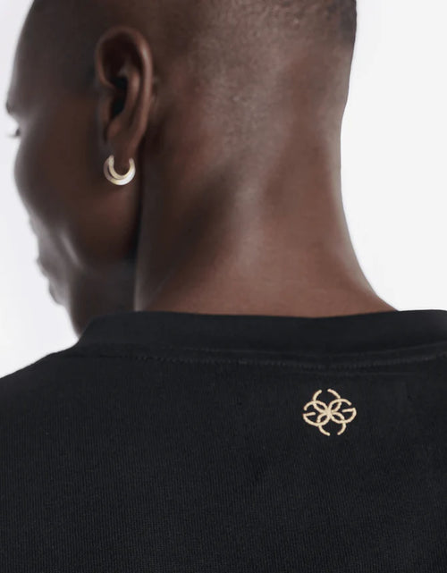 Load image into Gallery viewer, T-Shirt - Oversize Embroidery Gold
