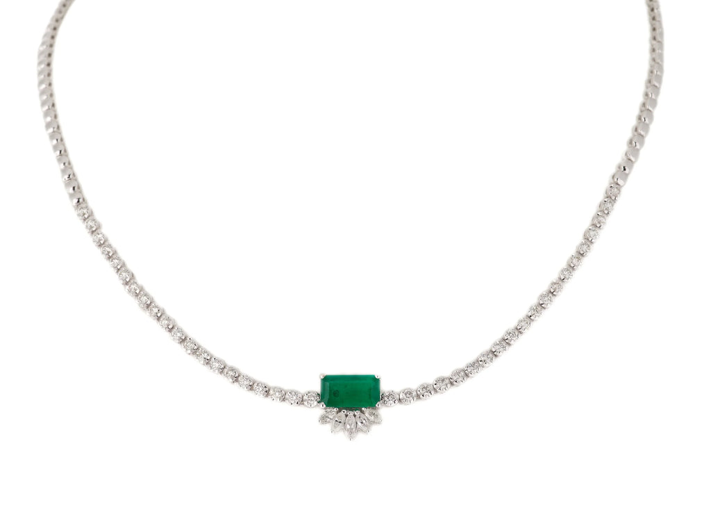 Lustrous Necklace