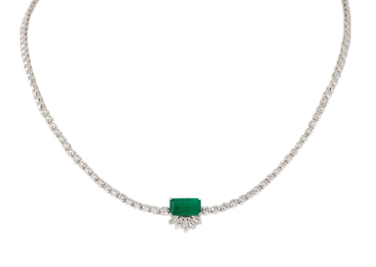 Lustrous Necklace