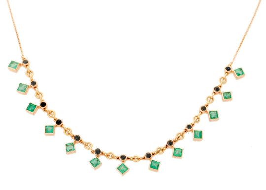 Geometric Sculpture on a Naos Necklace سحر الهندسة