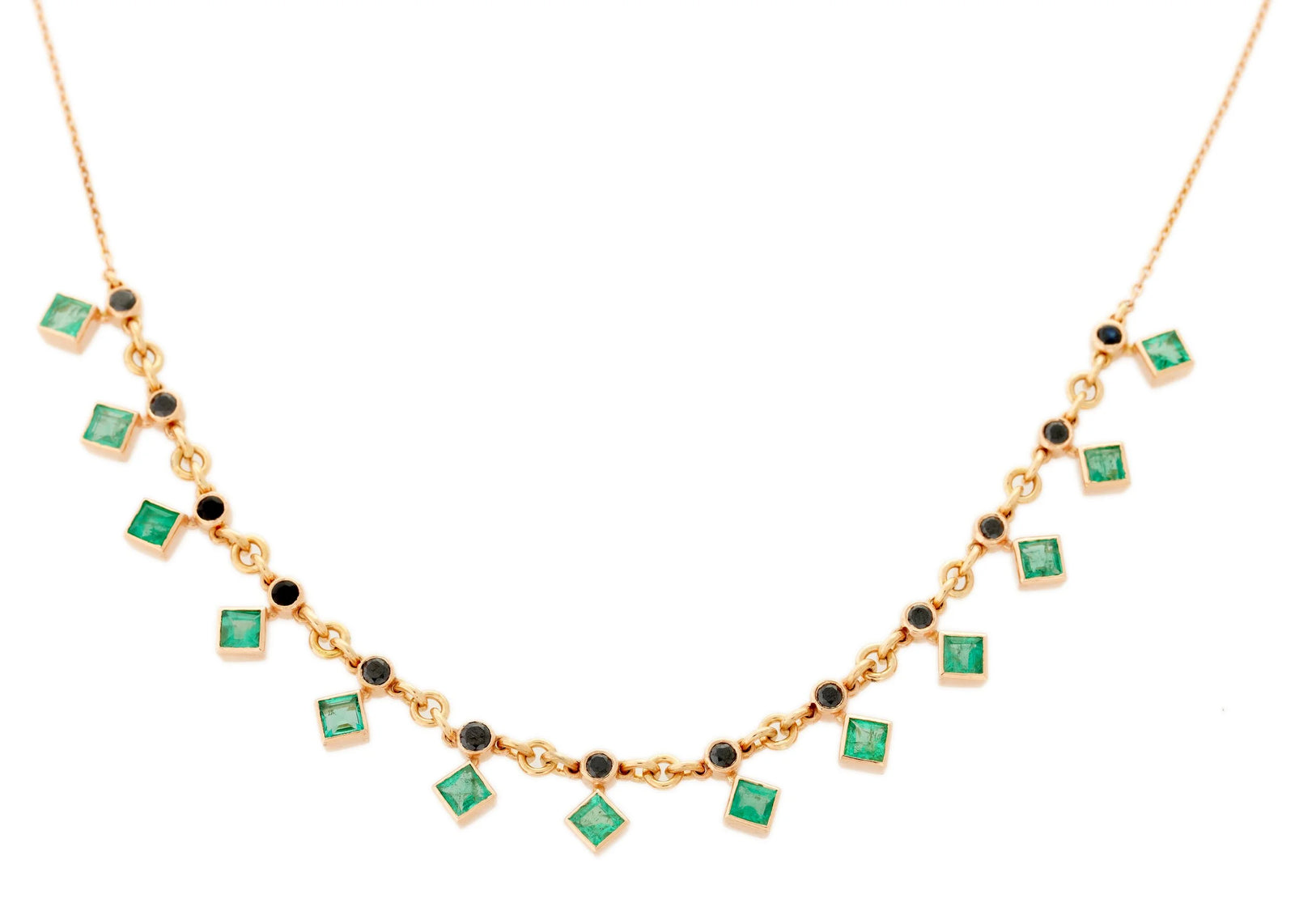 Geometric Sculpture on a Naos Necklace سحر الهندسة
