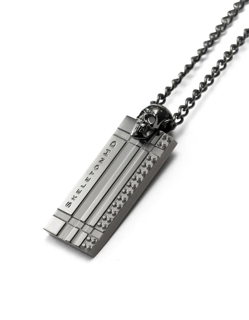 Load image into Gallery viewer, Revolver Gunmetal Skull Chain

