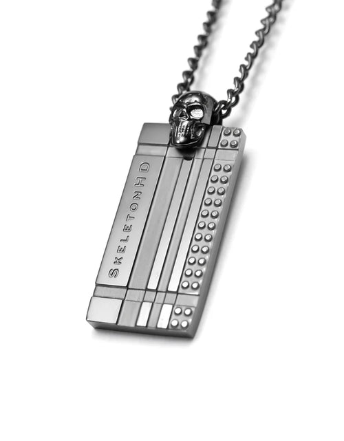 Load image into Gallery viewer, Revolver Gunmetal Skull Chain
