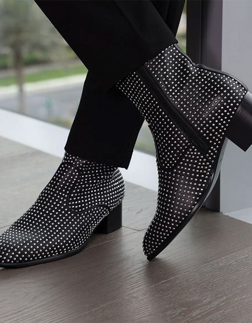 تحميل الصورة إلى عارض المعرض، Studded Phantom

