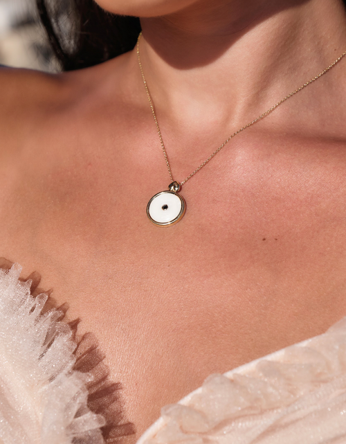 Load image into Gallery viewer, Heart Point Necklace
