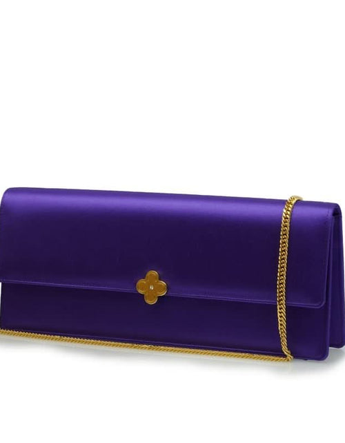 تحميل الصورة إلى عارض المعرض، حقيبة كلاتش تايم 22 من الساتان الأرجواني مرصعة بالجواهر
