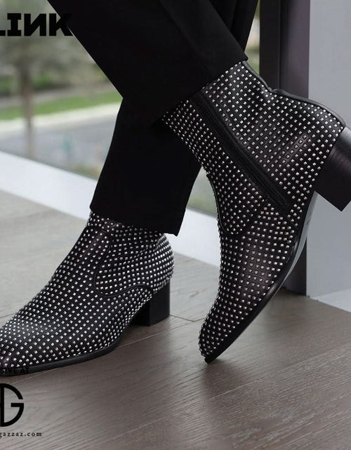 تحميل الصورة إلى عارض المعرض، Studded Phantom
