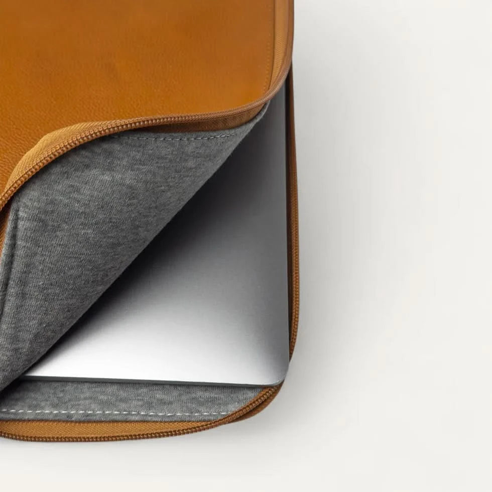 Aegis Slim Laptop Folio