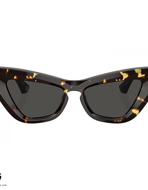 Load image into Gallery viewer, AmrGazzaz عمرو_قزاز LuxuryPerfumes عطور_فاخرة AuthenticPerfume عطور_أصلية NicheFragrance عطور_نيش PerfumeKSA عطور_السعودية ShopOnlineKSA تسوق_أونلاين LuxuryShopping متجر_عطور
