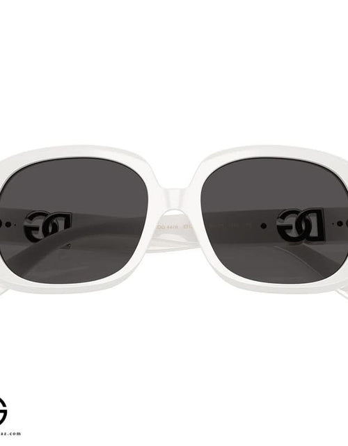 Load image into Gallery viewer, AmrGazzaz عمرو_قزاز LuxuryPerfumes عطور_فاخرة AuthenticPerfume عطور_أصلية NicheFragrance عطور_نيش PerfumeKSA عطور_السعودية ShopOnlineKSA تسوق_أونلاين LuxuryShopping متجر_عطور
