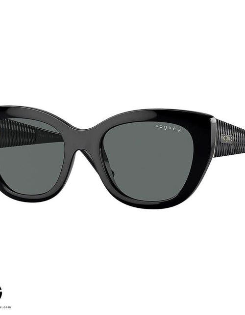 Load image into Gallery viewer, AmrGazzaz عمرو_قزاز LuxuryPerfumes عطور_فاخرة AuthenticPerfume عطور_أصلية NicheFragrance عطور_نيش PerfumeKSA عطور_السعودية ShopOnlineKSA تسوق_أونلاين LuxuryShopping متجر_عطور
