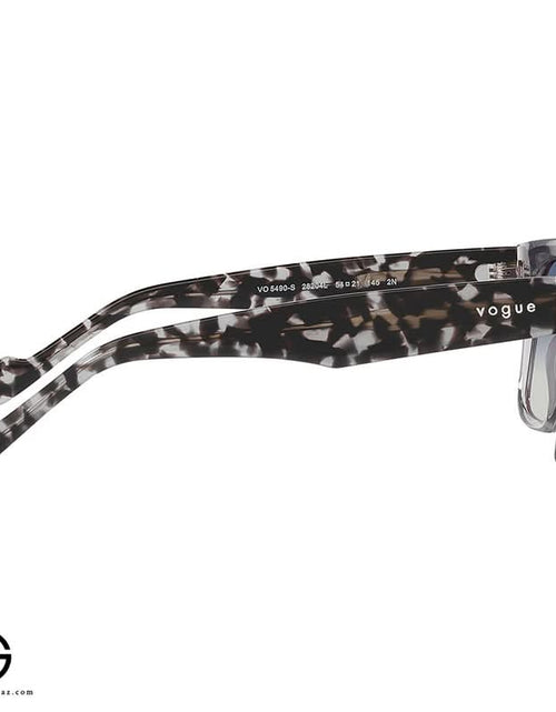 Load image into Gallery viewer, AmrGazzaz عمرو_قزاز LuxuryPerfumes عطور_فاخرة AuthenticPerfume عطور_أصلية NicheFragrance عطور_نيش PerfumeKSA عطور_السعودية ShopOnlineKSA تسوق_أونلاين LuxuryShopping متجر_عطور
