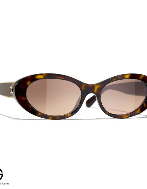 تحميل الصورة إلى عارض المعرض، AmrGazzaz عمرو_قزاز LuxuryPerfumes عطور_فاخرة AuthenticPerfume عطور_أصلية NicheFragrance عطور_نيش PerfumeKSA عطور_السعودية ShopOnlineKSA تسوق_أونلاين LuxuryShopping متجر_عطور
