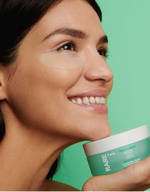 Load image into Gallery viewer, AmrGazzaz عمرو_قزاز LuxuryPerfumes عطور_فاخرة AuthenticPerfume عطور_أصلية NicheFragrance عطور_نيش PerfumeKSA عطور_السعودية ShopOnlineKSA تسوق_أونلاين LuxuryShopping متجر_عطور
