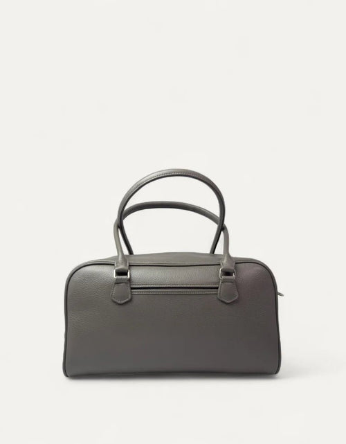 تحميل الصورة إلى عارض المعرض، AmrGazzaz عمرو_قزاز LuxuryPerfumes عطور_فاخرة AuthenticPerfume عطور_أصلية NicheFragrance عطور_نيش PerfumeKSA عطور_السعودية ShopOnlineKSA تسوق_أونلاين LuxuryShopping متجر_عطور
