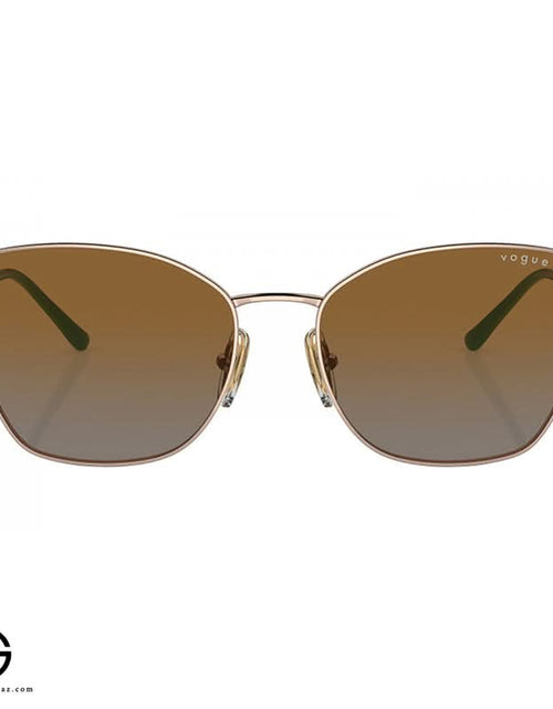 Load image into Gallery viewer, AmrGazzaz عمرو_قزاز LuxuryPerfumes عطور_فاخرة AuthenticPerfume عطور_أصلية NicheFragrance عطور_نيش PerfumeKSA عطور_السعودية ShopOnlineKSA تسوق_أونلاين LuxuryShopping متجر_عطور
