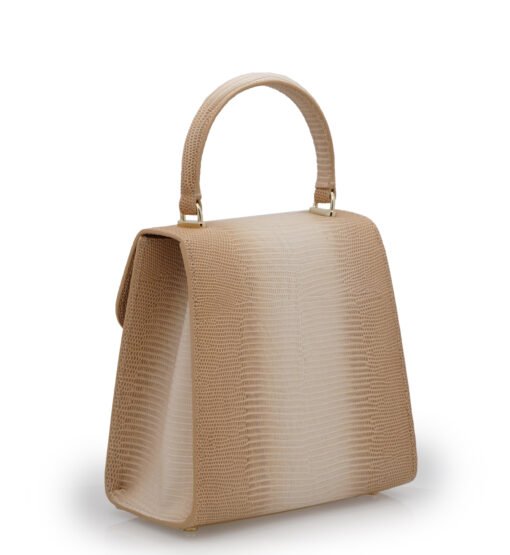 AmrGazzaz عمرو_قزاز LuxuryPerfumes عطور_فاخرة AuthenticPerfume عطور_أصلية NicheFragrance عطور_نيش PerfumeKSA عطور_السعودية ShopOnlineKSA تسوق_أونلاين LuxuryShopping متجر_عطور