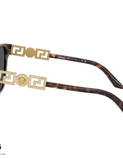 Load image into Gallery viewer, AmrGazzaz عمرو_قزاز LuxuryPerfumes عطور_فاخرة AuthenticPerfume عطور_أصلية NicheFragrance عطور_نيش PerfumeKSA عطور_السعودية ShopOnlineKSA تسوق_أونلاين LuxuryShopping متجر_عطور
