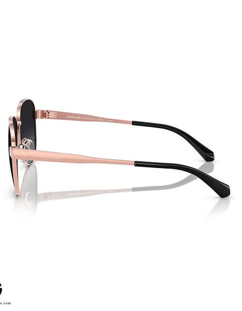 Load image into Gallery viewer, AmrGazzaz عمرو_قزاز LuxuryPerfumes عطور_فاخرة AuthenticPerfume عطور_أصلية NicheFragrance عطور_نيش PerfumeKSA عطور_السعودية ShopOnlineKSA تسوق_أونلاين LuxuryShopping متجر_عطور
