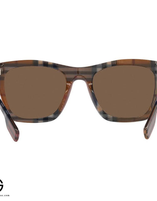 Load image into Gallery viewer, AmrGazzaz عمرو_قزاز LuxuryPerfumes عطور_فاخرة AuthenticPerfume عطور_أصلية NicheFragrance عطور_نيش PerfumeKSA عطور_السعودية ShopOnlineKSA تسوق_أونلاين LuxuryShopping متجر_عطور
