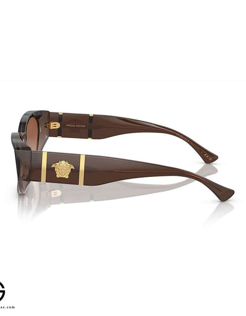 Load image into Gallery viewer, AmrGazzaz عمرو_قزاز LuxuryPerfumes عطور_فاخرة AuthenticPerfume عطور_أصلية NicheFragrance عطور_نيش PerfumeKSA عطور_السعودية ShopOnlineKSA تسوق_أونلاين LuxuryShopping متجر_عطور
