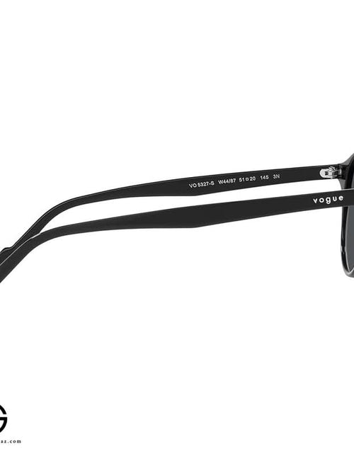 Load image into Gallery viewer, AmrGazzaz عمرو_قزاز LuxuryPerfumes عطور_فاخرة AuthenticPerfume عطور_أصلية NicheFragrance عطور_نيش PerfumeKSA عطور_السعودية ShopOnlineKSA تسوق_أونلاين LuxuryShopping متجر_عطور
