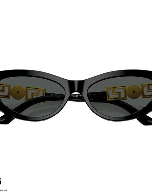 Load image into Gallery viewer, AmrGazzaz عمرو_قزاز LuxuryPerfumes عطور_فاخرة AuthenticPerfume عطور_أصلية NicheFragrance عطور_نيش PerfumeKSA عطور_السعودية ShopOnlineKSA تسوق_أونلاين LuxuryShopping متجر_عطور
