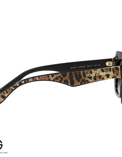 Load image into Gallery viewer, AmrGazzaz عمرو_قزاز LuxuryPerfumes عطور_فاخرة AuthenticPerfume عطور_أصلية NicheFragrance عطور_نيش PerfumeKSA عطور_السعودية ShopOnlineKSA تسوق_أونلاين LuxuryShopping متجر_عطور
