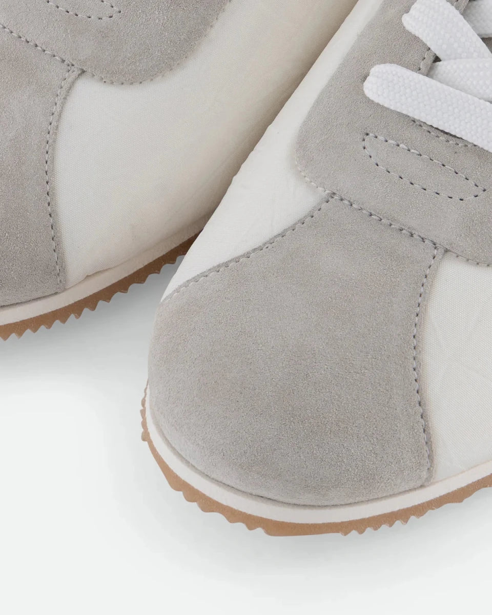 AmrGazzaz عمرو_قزاز LuxuryPerfumes عطور_فاخرة AuthenticPerfume عطور_أصلية NicheFragrance عطور_نيش PerfumeKSA عطور_السعودية ShopOnlineKSA تسوق_أونلاين LuxuryShopping متجر_عطور