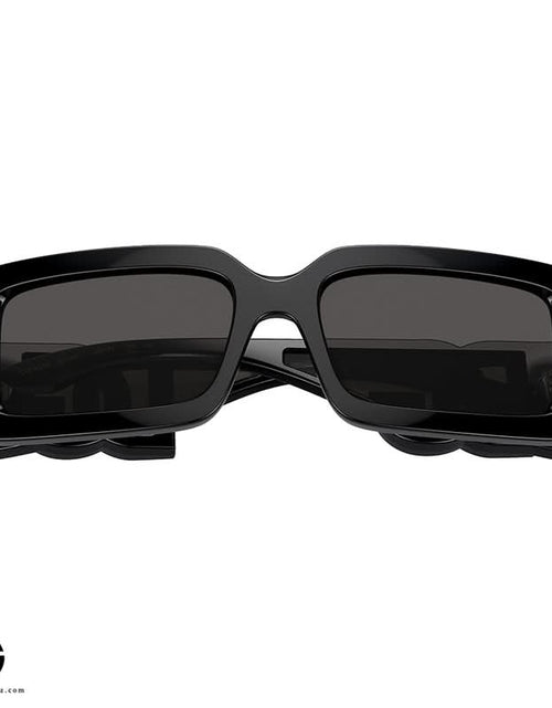 تحميل الصورة إلى عارض المعرض، AmrGazzaz عمرو_قزاز LuxuryPerfumes عطور_فاخرة AuthenticPerfume عطور_أصلية NicheFragrance عطور_نيش PerfumeKSA عطور_السعودية ShopOnlineKSA تسوق_أونلاين LuxuryShopping متجر_عطور
