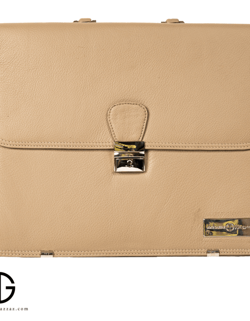 Load image into Gallery viewer, AmrGazzaz عمرو_قزاز LuxuryPerfumes عطور_فاخرة AuthenticPerfume عطور_أصلية NicheFragrance عطور_نيش PerfumeKSA عطور_السعودية ShopOnlineKSA تسوق_أونلاين LuxuryShopping متجر_عطور
