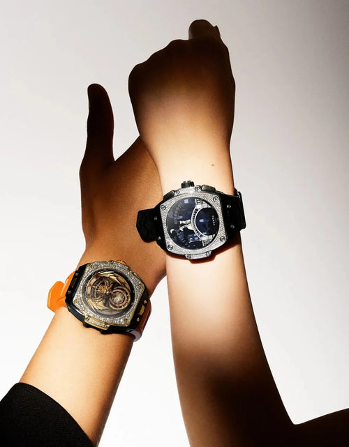 تحميل الصورة إلى عارض المعرض، AmrGazzaz عمرو_قزاز LuxuryPerfumes عطور_فاخرة AuthenticPerfume عطور_أصلية NicheFragrance عطور_نيش PerfumeKSA عطور_السعودية ShopOnlineKSA تسوق_أونلاين LuxuryShopping متجر_عطور
