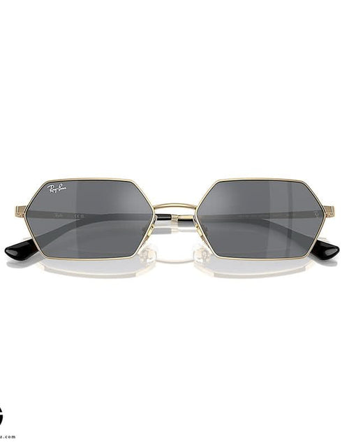 Load image into Gallery viewer, AmrGazzaz عمرو_قزاز LuxuryPerfumes عطور_فاخرة AuthenticPerfume عطور_أصلية NicheFragrance عطور_نيش PerfumeKSA عطور_السعودية ShopOnlineKSA تسوق_أونلاين LuxuryShopping متجر_عطور
