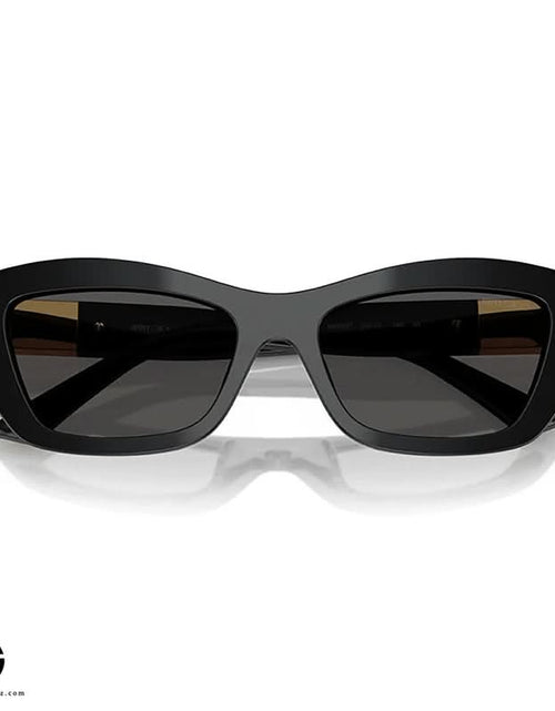 Load image into Gallery viewer, AmrGazzaz عمرو_قزاز LuxuryPerfumes عطور_فاخرة AuthenticPerfume عطور_أصلية NicheFragrance عطور_نيش PerfumeKSA عطور_السعودية ShopOnlineKSA تسوق_أونلاين LuxuryShopping متجر_عطور
