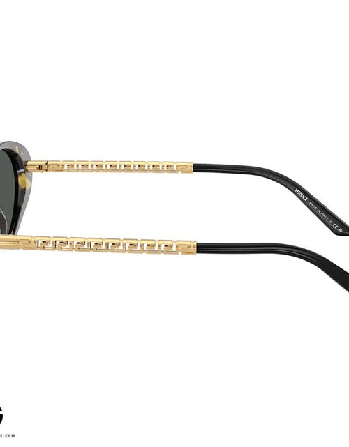 Load image into Gallery viewer, AmrGazzaz عمرو_قزاز LuxuryPerfumes عطور_فاخرة AuthenticPerfume عطور_أصلية NicheFragrance عطور_نيش PerfumeKSA عطور_السعودية ShopOnlineKSA تسوق_أونلاين LuxuryShopping متجر_عطور
