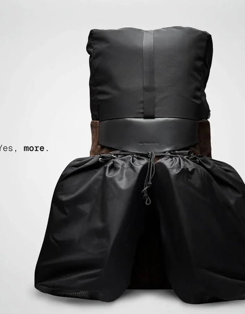 تحميل الصورة إلى عارض المعرض، AmrGazzaz عمرو_قزاز LuxuryPerfumes عطور_فاخرة AuthenticPerfume عطور_أصلية NicheFragrance عطور_نيش PerfumeKSA عطور_السعودية ShopOnlineKSA تسوق_أونلاين LuxuryShopping متجر_عطور
