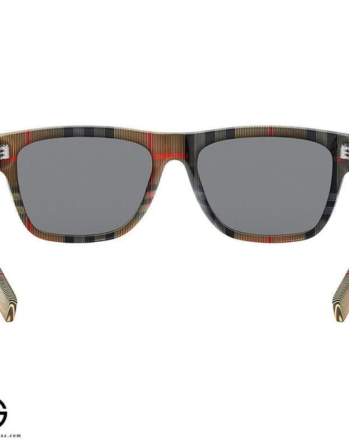 Load image into Gallery viewer, AmrGazzaz عمرو_قزاز LuxuryPerfumes عطور_فاخرة AuthenticPerfume عطور_أصلية NicheFragrance عطور_نيش PerfumeKSA عطور_السعودية ShopOnlineKSA تسوق_أونلاين LuxuryShopping متجر_عطور
