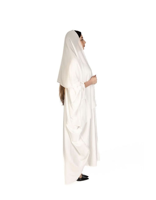 Load image into Gallery viewer, AmrGazzaz عمرو_قزاز LuxuryPerfumes عطور_فاخرة AuthenticPerfume عطور_أصلية NicheFragrance عطور_نيش PerfumeKSA عطور_السعودية ShopOnlineKSA تسوق_أونلاين LuxuryShopping متجر_عطور
