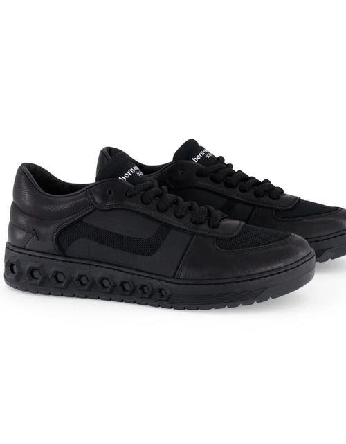 Load image into Gallery viewer, AmrGazzaz عمرو_قزاز LuxuryPerfumes عطور_فاخرة AuthenticPerfume عطور_أصلية NicheFragrance عطور_نيش PerfumeKSA عطور_السعودية ShopOnlineKSA تسوق_أونلاين LuxuryShopping متجر_عطور
